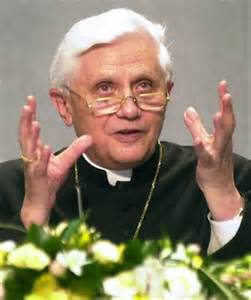 Ratzinger exponiendo
